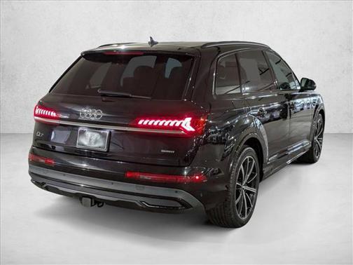 2020 Audi Q7 55 Premium Plus