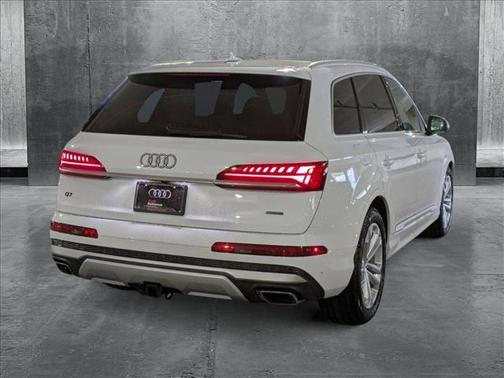 2025 Audi Q7 55 Prestige