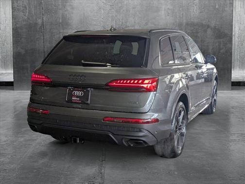 2025 Audi Q7 55 Premium Plus