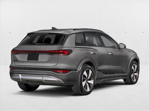 Daytona Gray Pearl Effect 2027 Audi SQ6 e-tron Premium Plus