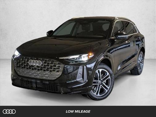 2025 Audi Q5 Premium TFSI quattro S tronic