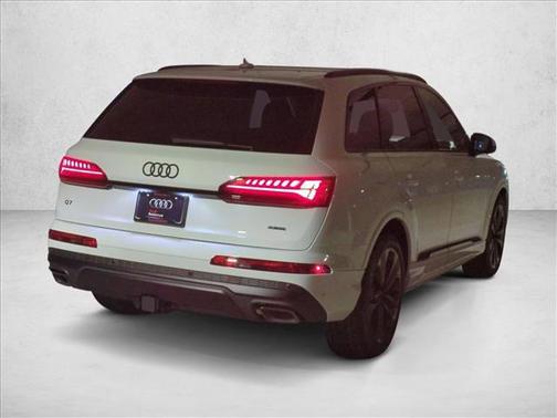 2026 Audi Q7 55 Premium Plus