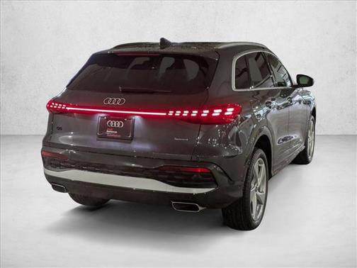 2025 Audi Q5 Premium Plus TFSI quattro S tronic