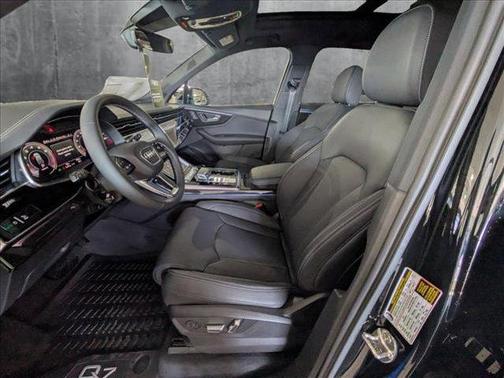 2025 Audi Q7 55 Prestige
