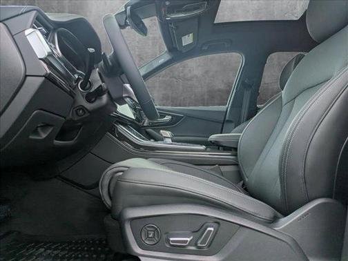 2025 Audi Q7 55 Prestige