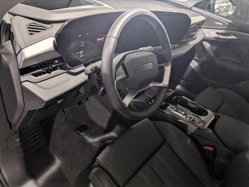 2025 Audi Q6 e-tron Prestige quattro