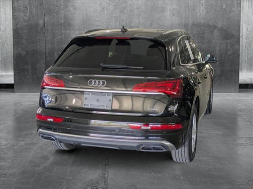 2022 Audi Q5 45 S line Premium