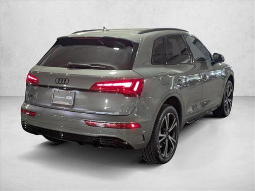 2025 Audi Q5 45 S line Premium Plus