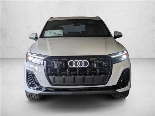 2026 Audi Q7 55 Premium Plus