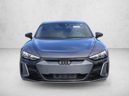 Daytona Gray Pearl Effect 2024 Audi RS e-tron GT quattro
