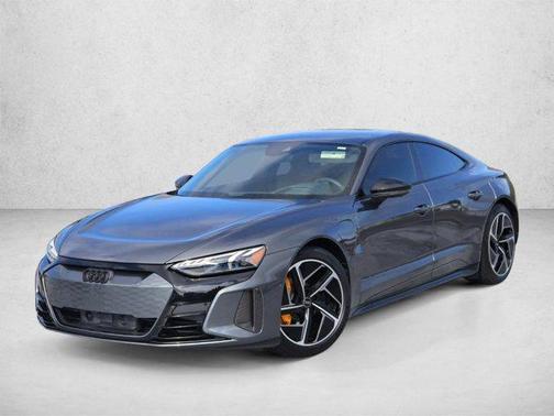 Daytona Gray Pearl Effect 2024 Audi RS e-tron GT quattro