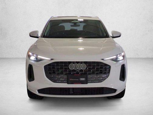 Arkona White 2025 Audi Q5 Premium Plus TFSI quattro S tronic