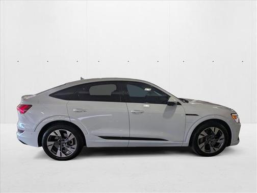 2022 Audi e-tron Sportback S line Premium