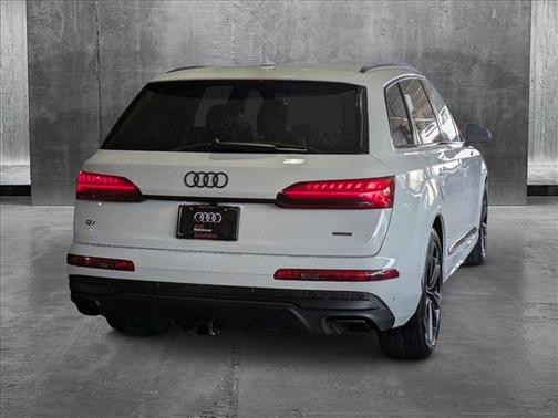 2025 Audi Q7 55 Prestige
