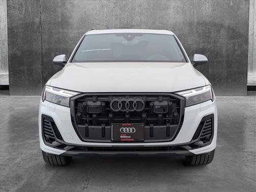 2025 Audi Q7 55 Prestige