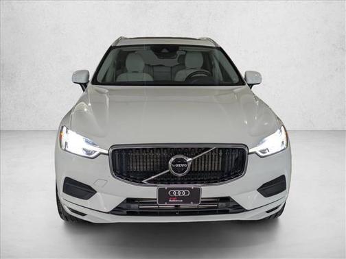 2020 Volvo XC60 T5 Momentum