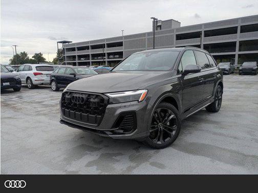 2025 Audi Q7 55 Premium Plus