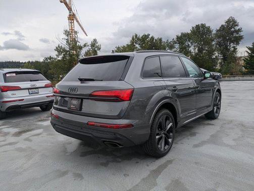 2025 Audi Q7 55 Premium Plus