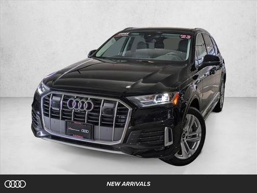 2023 Audi Q7 45 Premium Plus