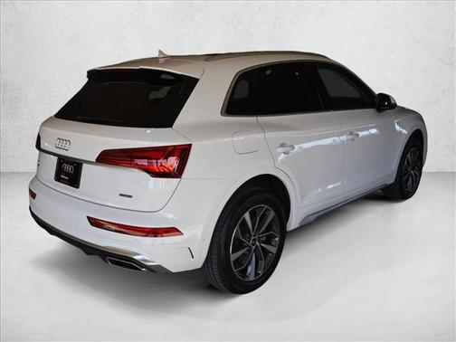 Ibis White 2023 Audi Q5 45 S line Premium