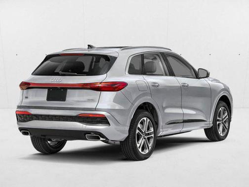 Florett Silver Metallic 2026 Audi Q5 Premium Plus TFSI quattro S tronic