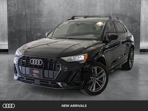 2021 Audi Q3 45 S line Premium