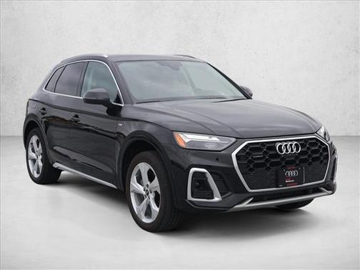 Mythos Black Metallic 2023 Audi Q5 45 S line Premium Plus