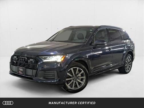 2024 Audi Q7 45 Premium Plus