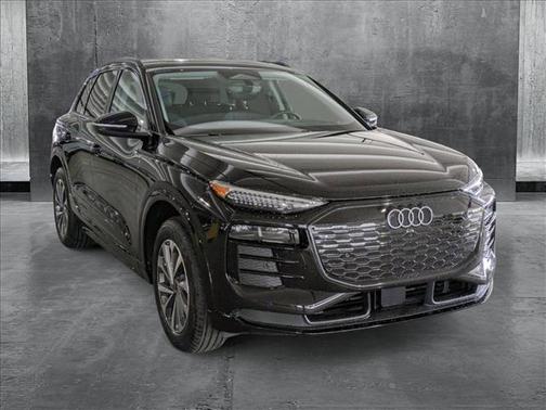 2025 Audi Q6 e-tron Premium Plus quattro