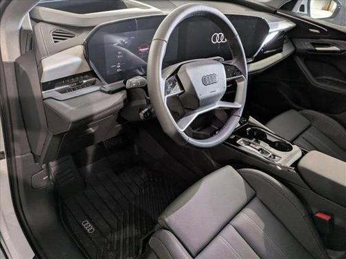 2025 Audi Q6 e-tron Premium Plus quattro