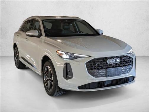 2025 Audi Q5 Premium Plus TFSI quattro S tronic