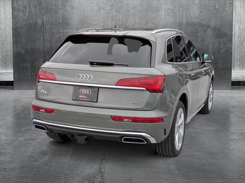 2025 Audi Q5 45 S line Premium Plus
