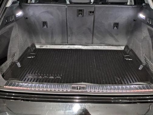 2019 Audi e-tron Premium Plus