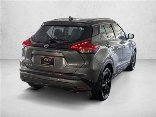 2022 Nissan Kicks SV