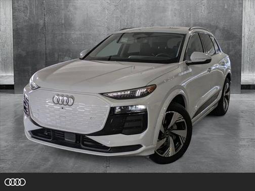 2025 Audi Q6 e-tron Premium Plus quattro