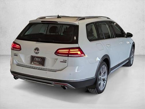 2018 Volkswagen Golf Alltrack TSI S