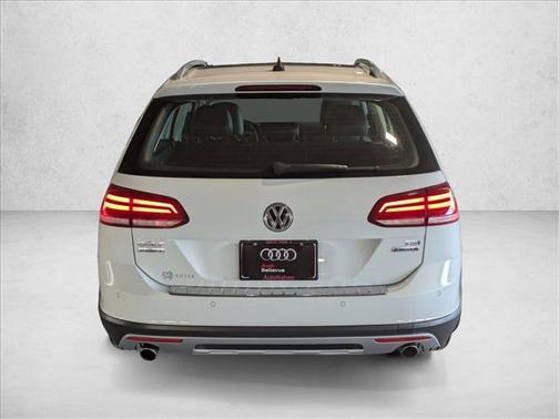 2018 Volkswagen Golf Alltrack TSI S