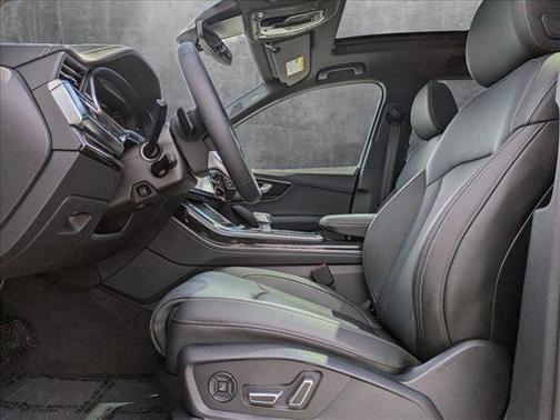 2025 Audi Q7 55 Prestige