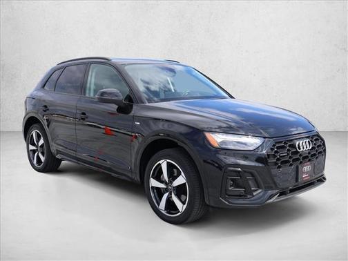 Mythos Black Metallic 2023 Audi Q5 45 S line Prestige