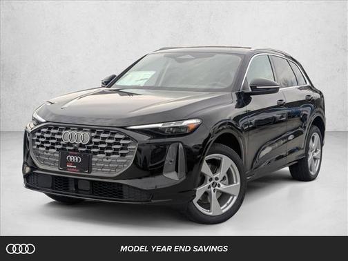 Mythos Black Metallic 2025 Audi Q5 Premium Plus TFSI quattro S tronic SUV