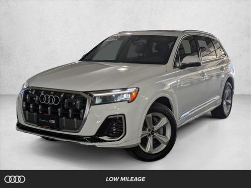 2025 Audi Q7 55 Premium