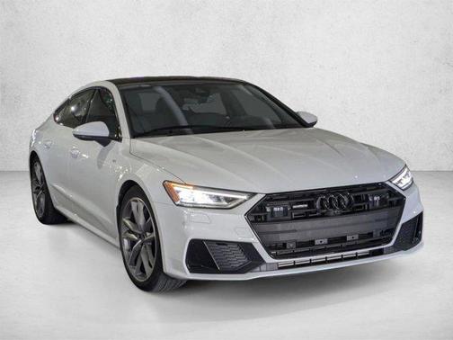 Glacier White Metallic 2023 Audi A7 Premium 55 TFSI quattro S tronic