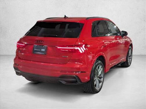 2025 Audi Q3 Premium 45 TFSI S line quattro Tiptronic