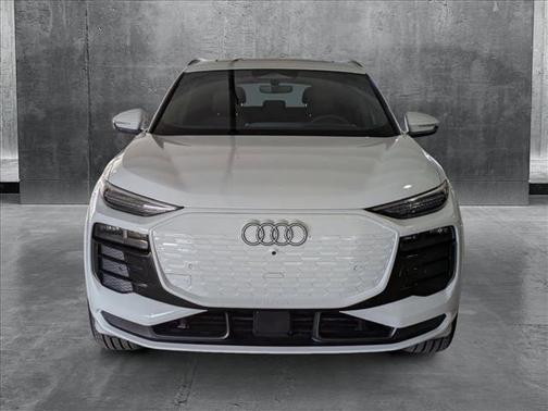 2025 Audi Q6 e-tron Premium Plus quattro