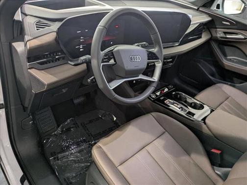 2025 Audi Q6 e-tron Premium Plus quattro