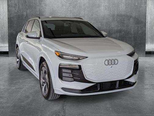 2025 Audi Q6 e-tron Premium Plus quattro