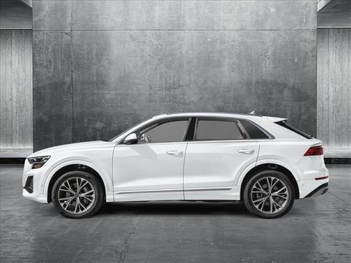 2025 Audi Q8 55 Premium