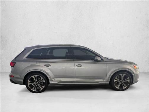 2020 Audi Q7 55 Premium Plus