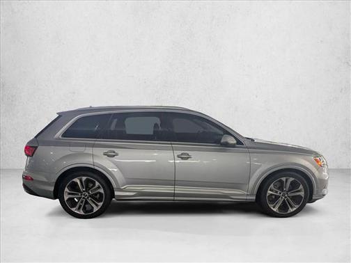 2020 Audi Q7 55 Premium Plus