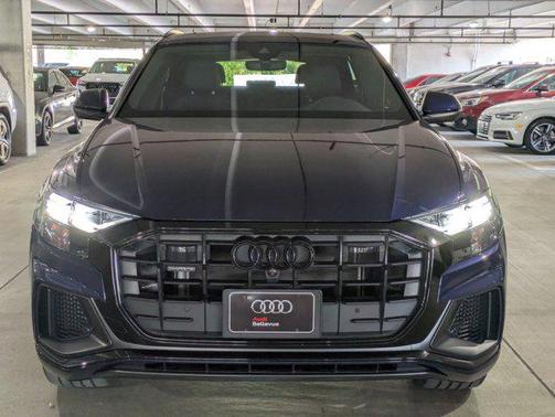 2022 Audi Q8 55 Premium Plus